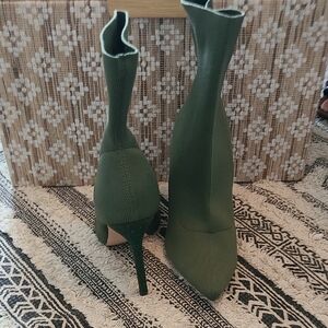 Fashion Nova Green Heeled Boots